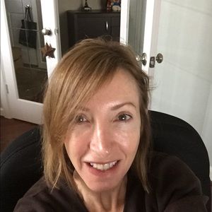 Meet your Posher, Lori